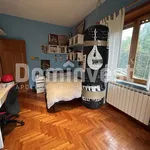 Rent 5 bedroom house of 210 m² in Roma