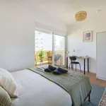 Rent a room in lisbon