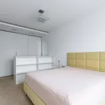 Pronajměte si 3 ložnic/e byt o rozloze 171 m² v Prague