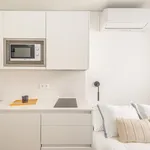 Rent 1 bedroom apartment of 30 m² in Málaga