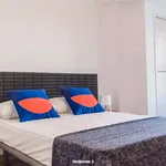 Rent a room of 163 m² in Valencia