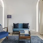 Rent 2 bedroom apartment of 106 m² in Funchal