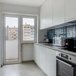 Rent 2 bedroom apartment of 63 m² in lisbon