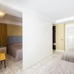 Alquilo 6 dormitorio casa de 558 m² en Hacienda Las Chapas