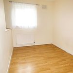 Rent 3 bedroom flat in Stoke-on-Trent