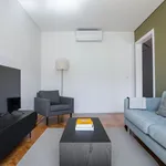 Rent 4 bedroom apartment of 94 m² in Lisbon