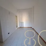 Rent 2 bedroom apartment of 60 m² in Milano