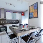 Rent 2 bedroom apartment of 67 m² in Lyon