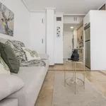 Rent 4 bedroom apartment of 40 m² in Madrid