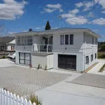 Rent 6 bedroom house in Hamilton