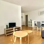 Rent 2 bedroom apartment of 55 m² in Lisbon