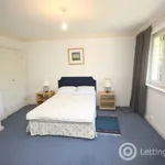 Rent 3 bedroom flat in Edinburgh