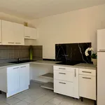 Appartement de 271 m² avec 1 chambre(s) en location à Fréjus