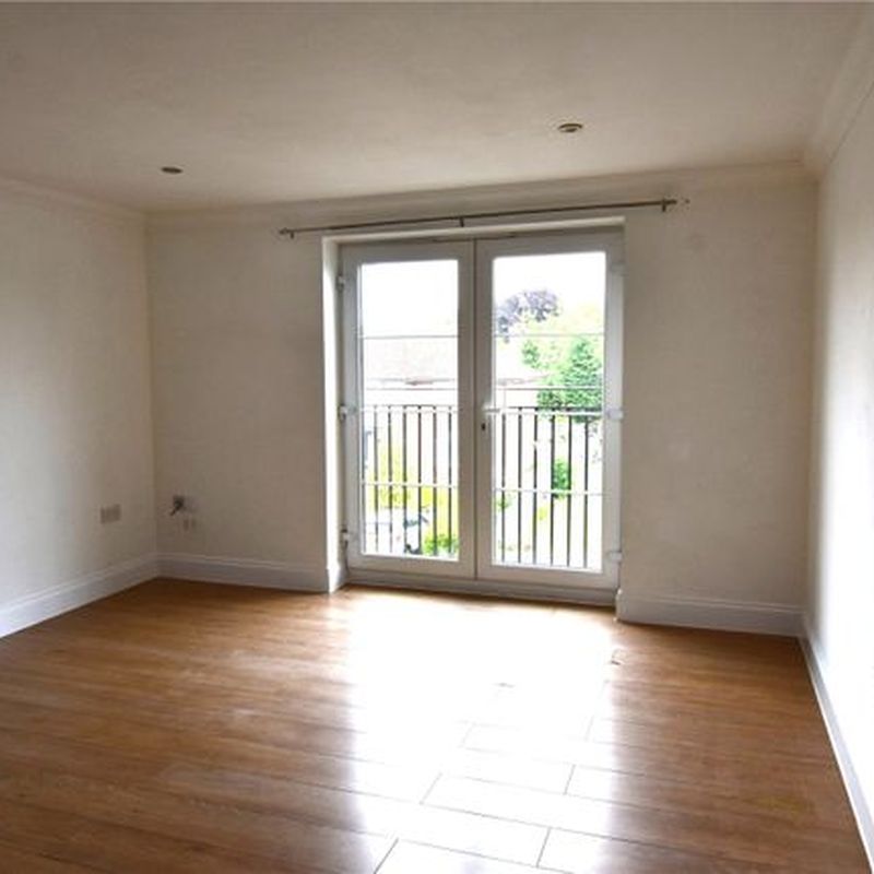 Flat to rent in Main Road, Harwich, Essex CO12 Bath Side