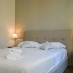 Rent 2 bedroom apartment of 60 m² in Milan