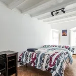 Rent 5 bedroom apartment in Barcelona