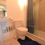 Rent 2 bedroom flat in London