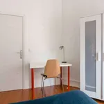 Rent a room in lisbon