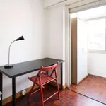 Rent a room in lisbon