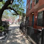 Rent 4 bedroom apartment in Brooklyn