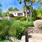 Rent 6 bedroom house in Cala Bassa