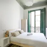 Rent 3 bedroom apartment of 15 m² in Barcelona