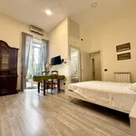 Rent 2 bedroom apartment of 40 m² in Naples