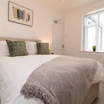 Rent 5 bedroom flat in South West England