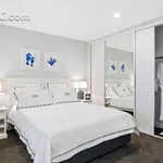 Rent 1 bedroom apartment in Melbourne