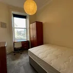 Rent 4 bedroom flat in Edinburgh  East