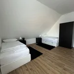 Miete 6 Schlafzimmer wohnung von 100 m² in Bergisch Gladbach