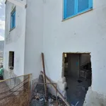 Ενοικίαση 2 υπνοδωμάτιο σπίτι από 100 m² σε Thira Municipal Unit