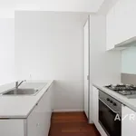 Rent 2 bedroom apartment in Prahran