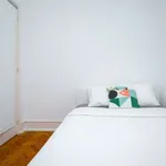 Rent a room in lisbon