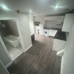 Rent 2 bedroom flat in North West England