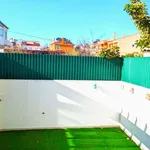 Rent a room of 200 m² in lisbon