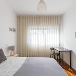 Rent 2 bedroom apartment in Porto