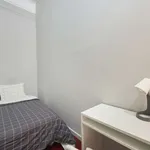 Rent a room in lisbon