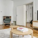 Rent 1 bedroom apartment of 743 m² in vienna