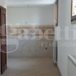 Rent 4 bedroom apartment of 130 m² in Spoleto