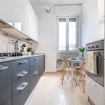 Rent a room of 80 m² in milan