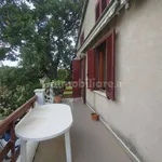 Rent 5 bedroom house of 200 m² in Grutti