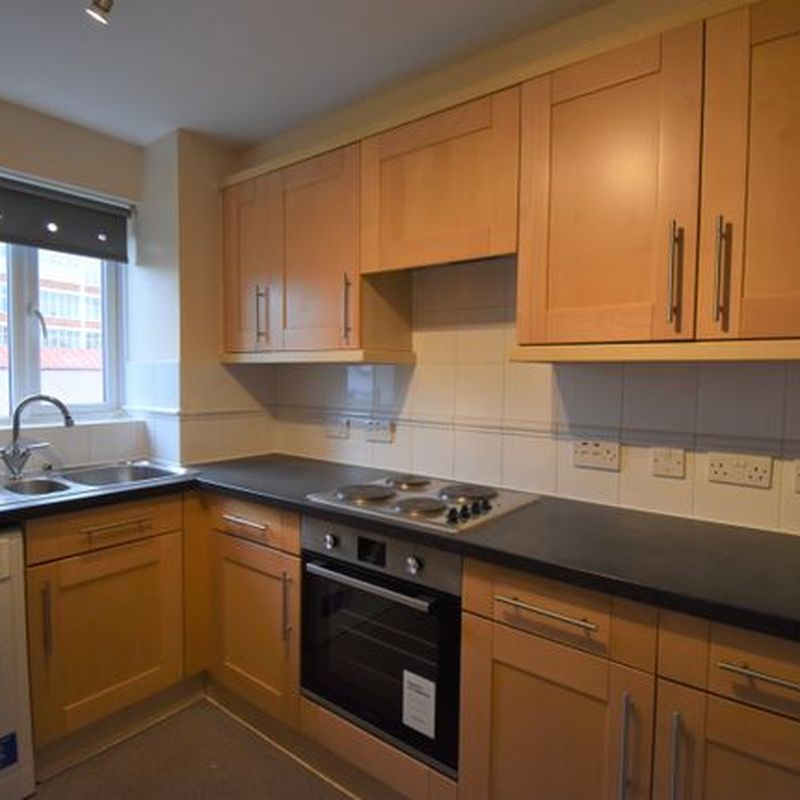 Flat to rent in St. Peter Street, Maidstone ME16 Fant
