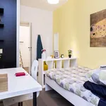 Rent a room in milan