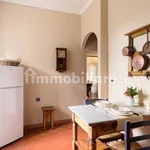 Rent 4 bedroom apartment of 120 m² in Arezzo