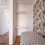 Rent a room of 300 m² in Lisbon