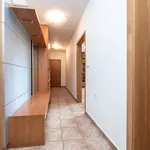 Rent 3 bedroom apartment of 96 m² in Praha 8 - Troja