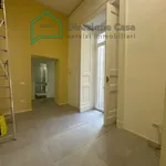 Rent 3 bedroom apartment of 100 m² in Napoli