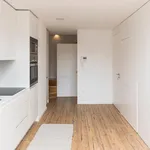 Rent 1 bedroom apartment of 80 m² in Porto