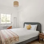 Rent 3 bedroom apartment of 75 m² in Lisboa